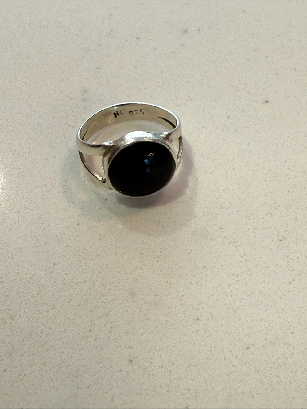 vintage sterling silver and black stone ring sz 5 5.25